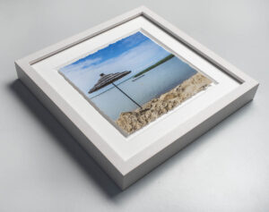 Prints mit gerissener Kante lassen sich auch im Pasepartout präsentieren